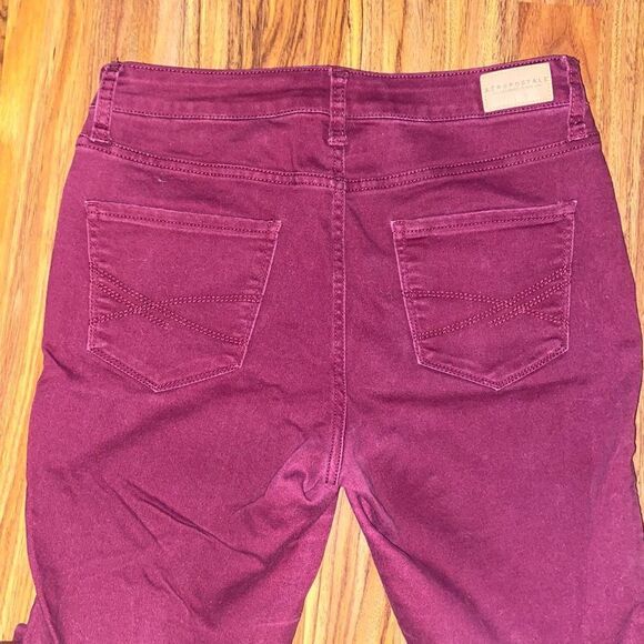 Aeropostale Deep Red High Waisted Skinny Jeans Womens Size 6 - Picture 5 of 10